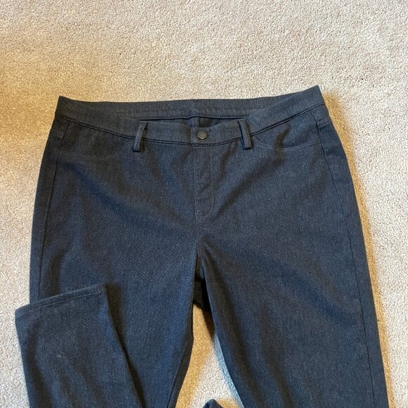 Uniqlo Gray Elastic Waist Pull-On Pants – Size XL, Great Condition - Picture 2 of 8